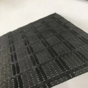 Geogrelha de fibra de vidro costurada com geotêxtil